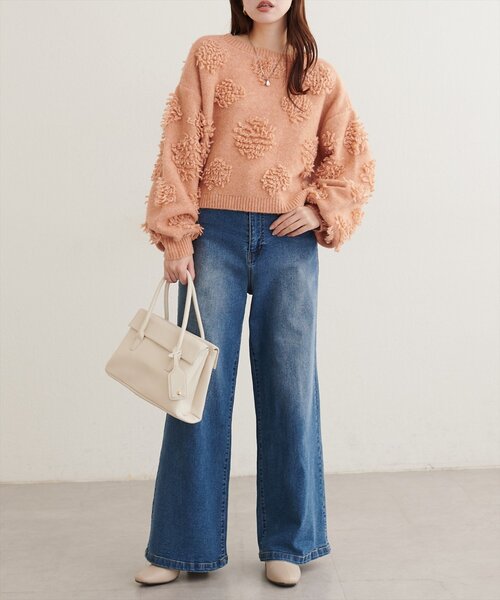 natural couture(ナチュラルクチュール)の「もしゃもしゃフラワーライクショートニット(ニット/セーター・レディース・チャコールグレー/ブラウン/オフホワイト/オレンジ/ブルー/ピンク/モカ・FREE)」の9枚目の写真