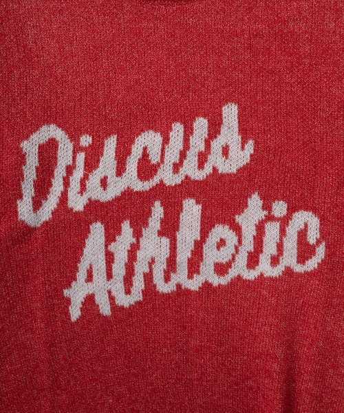 DISCUS(ディスカス)の「【71】【DISCUS/ディスカス】カレッジロゴ ジャガードニット/オーバーサイズ/ドロップショルダー/3柄アソート/ウォッシャブル/チクチクしない/古着風/レディース(ニット/セーター・レディース・グレー/レッド/ブラウン/ネイビー/ブラック/パープル/グリーン/アイボリー/サックスブルー・M/L)」の10枚目の写真