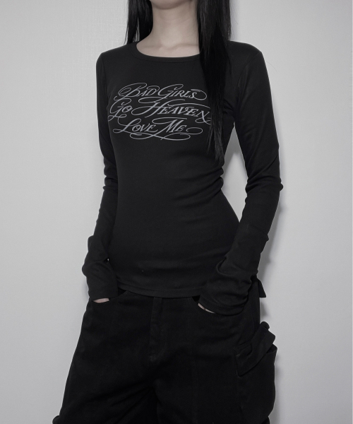 IZROOM(イズルーム)の「ヘブン スリムフィット長袖トップス (BLACK)(Tシャツ/カットソー・レディース・その他・FREE)」の3枚目の写真