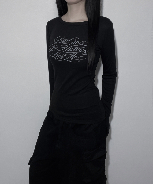 IZROOM(イズルーム)の「ヘブン スリムフィット長袖トップス (BLACK)(Tシャツ/カットソー・レディース・その他・FREE)」の4枚目の写真