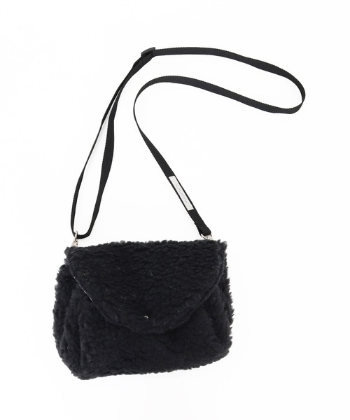 GLIMCLAP(グリムクラップ)の「mko13931-Shearling 2-Way Flap Bag ミニフラップバッグ(212-031-gla-cg)(ショルダーバッグ・メンズ・ベージュ/ブラック・FREE)」の15枚目の写真