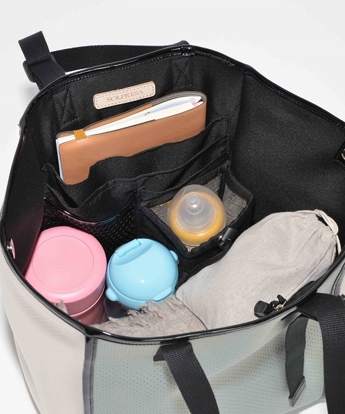 SOLPRESA（ソルプレーサ）の「ボンディングトートバッグ（トートバッグ・レディース・ブラック/グレー/ベージュ/ブラック×ブラック・ONE SIZE）」の6枚目の写真