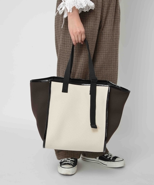 SOLPRESA（ソルプレーサ）の「ボンディングトートバッグ（トートバッグ・レディース・ブラック/グレー/ベージュ/ブラック×ブラック・ONE SIZE）」の15枚目の写真