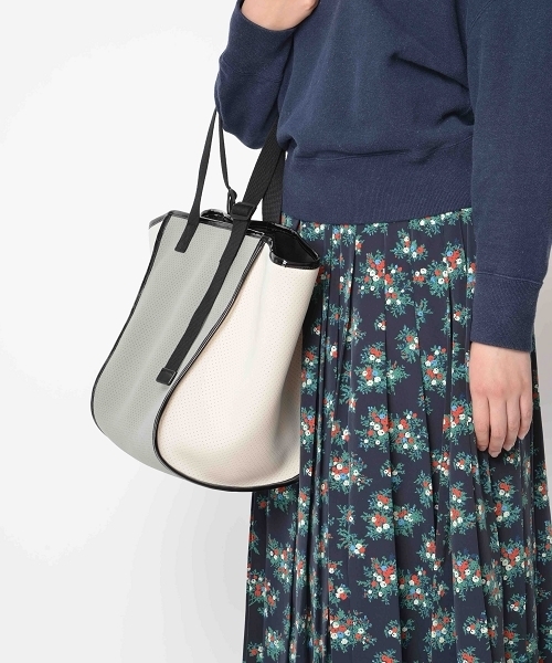 SOLPRESA（ソルプレーサ）の「ボンディングトートバッグ（トートバッグ・レディース・ブラック/グレー/ベージュ/ブラック×ブラック・ONE SIZE）」の20枚目の写真