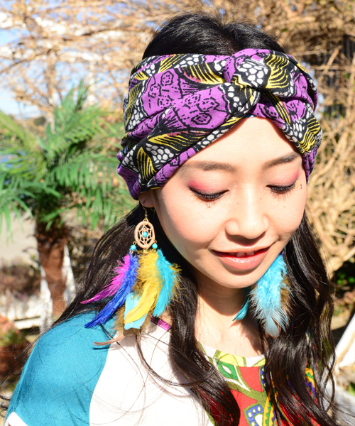 チャイハネ（チャイハネ）の「【チャイハネ】フェザーヒッピーピアス（ピアス（両耳用）・レディース・ナチュラル/カラフル・FREE）」の6枚目の写真