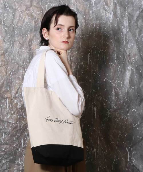 knock through abstraction(ノックスルーアブストラクション)の「【knock through abstraction/ノックスルーアブストラクション】sign logo tote/サインロゴ刺繍トート(トートバッグ・レディース・ブラック/ナチュラル/ネイビー/グレー/その他2/その他1/その他3/その他4/その他5/レッド/その他6・FREE)」の21枚目の写真