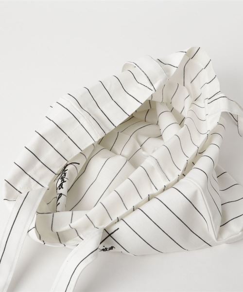 knock through abstraction(ノックスルーアブストラクション)の「【knock through abstraction/ノックスルーアブストラクション】sign logo tote/サインロゴ刺繍トート(トートバッグ・レディース・ブラック/ナチュラル/ネイビー/グレー/その他2/その他1/その他3/その他4/その他5/レッド/その他6・FREE)」の17枚目の写真