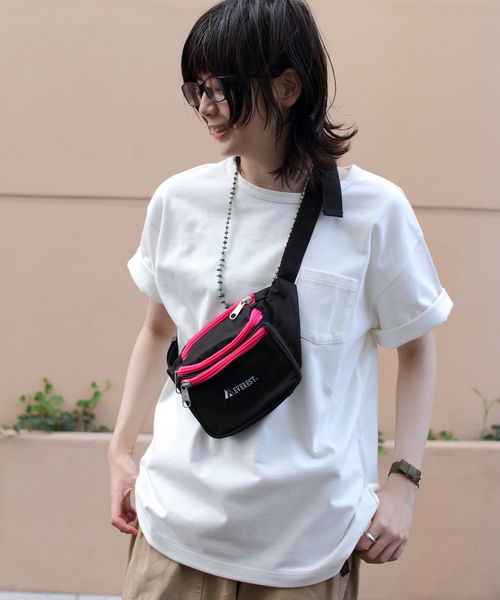 EVEREST（エベレスト）の「EVEREST / エベレスト　ウエストバッグ FUNNY PACK（ボディバッグ/ウエストポーチ・レディース・ブラック/パープル/レッド/ターコイズブルー/ブラック系その他2/カモフラージュ・FREE）」の3枚目の写真