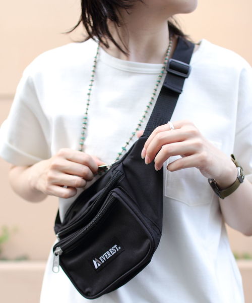 EVEREST（エベレスト）の「EVEREST / エベレスト　ウエストバッグ FUNNY PACK（ボディバッグ/ウエストポーチ・レディース・ブラック/パープル/レッド/ターコイズブルー/ブラック系その他2/カモフラージュ・FREE）」の17枚目の写真