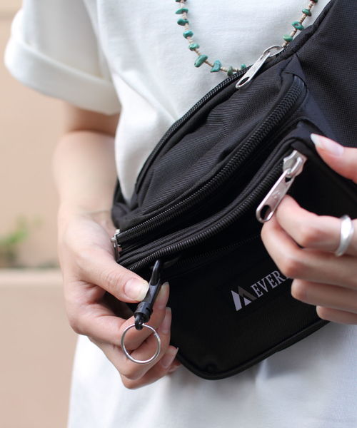 EVEREST（エベレスト）の「EVEREST / エベレスト　ウエストバッグ FUNNY PACK（ボディバッグ/ウエストポーチ・レディース・ブラック/パープル/レッド/ターコイズブルー/ブラック系その他2/カモフラージュ・FREE）」の18枚目の写真
