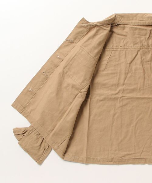 STYLEBLOCK（スタイルブロック）の「綿ツイルフリルスリーブミリタリージャケット（ミリタリージャケット・レディース・ベージュ/ブラウン・M）」の4枚目の写真