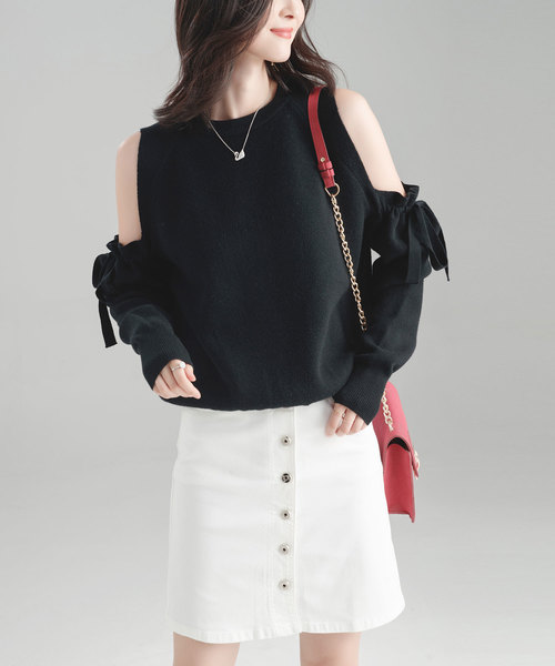 SAISON DE PAPILLON（セゾンドパピヨン）の「オープンショルダーニット（ニット/セーター・レディース・ベージュ/ブラック/パープル・M/L/S）」の8枚目の写真