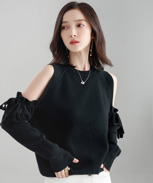 SAISON DE PAPILLON（セゾンドパピヨン）の「オープンショルダーニット（ニット/セーター・レディース・ベージュ/ブラック/パープル・M/L/S）」の9枚目の写真