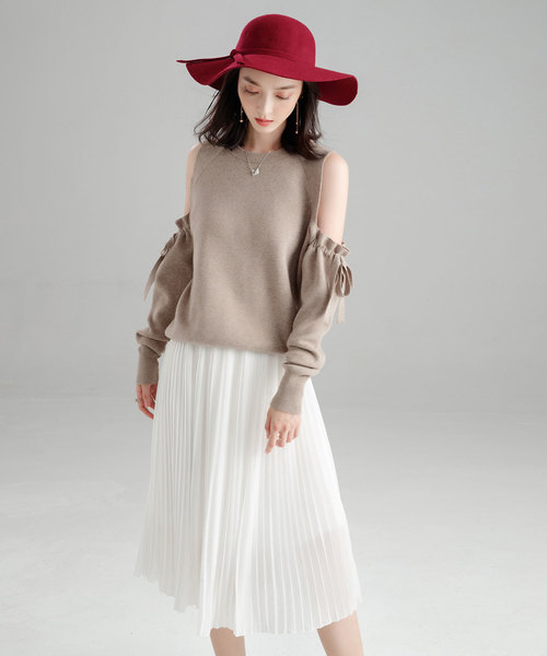 SAISON DE PAPILLON（セゾンドパピヨン）の「オープンショルダーニット（ニット/セーター・レディース・ベージュ/ブラック/パープル・M/L/S）」の11枚目の写真