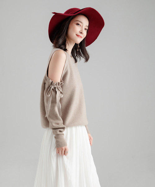 SAISON DE PAPILLON（セゾンドパピヨン）の「オープンショルダーニット（ニット/セーター・レディース・ベージュ/ブラック/パープル・M/L/S）」の13枚目の写真