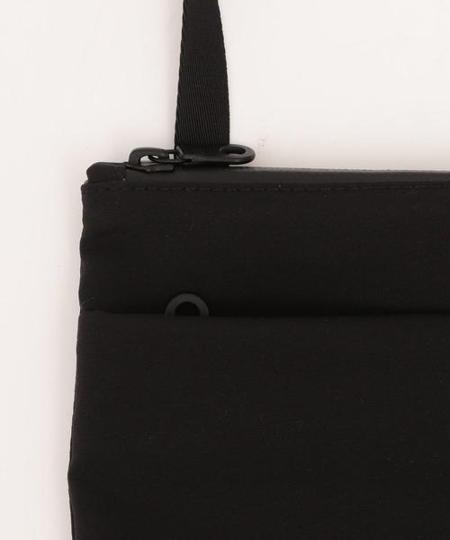BEAUTY&YOUTH UNITED ARROWS（ビューティーアンドユースユナイテッドアローズ）の「【WEB限定】 by ”小松マテーレ” サコッシュバッグ（ショルダーバッグ・メンズ・ブラック/ネイビー・FREE）」の8枚目の写真