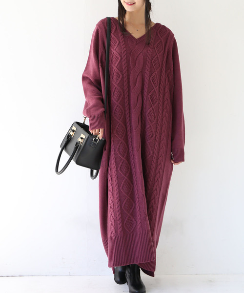 osharewalker（オシャレウォーカー）の「『アランケーブルニットワンピース』（ワンピース・レディース・ブラック/モスグリーン/プラム/アイボリー/チャコールグレー/チャコール・FREE）」の10枚目の写真