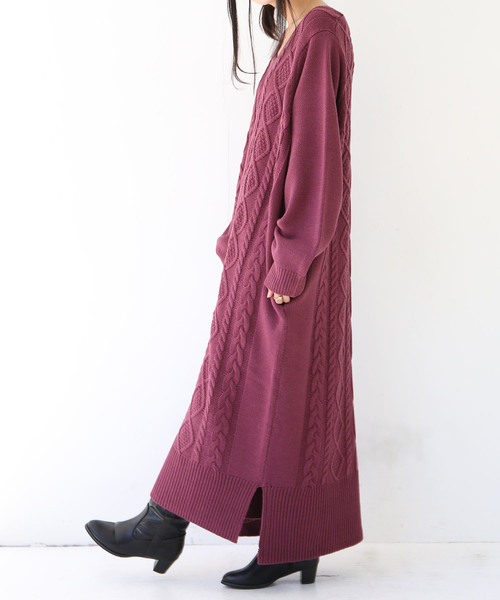 osharewalker（オシャレウォーカー）の「『アランケーブルニットワンピース』（ワンピース・レディース・ブラック/モスグリーン/プラム/アイボリー/チャコールグレー/チャコール・FREE）」の11枚目の写真