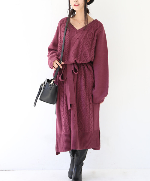 osharewalker（オシャレウォーカー）の「『アランケーブルニットワンピース』（ワンピース・レディース・ブラック/モスグリーン/プラム/アイボリー/チャコールグレー/チャコール・FREE）」の13枚目の写真