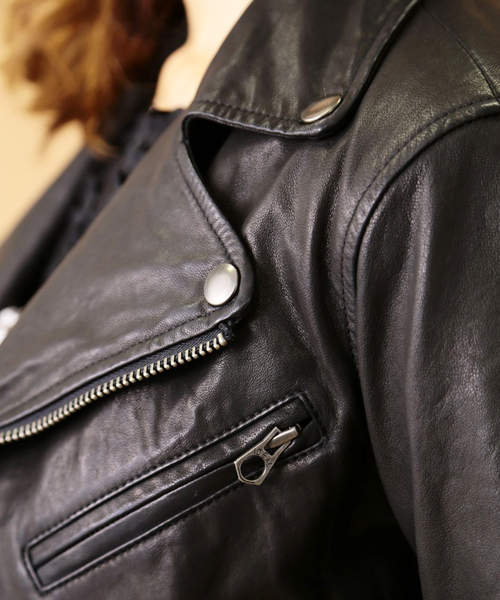 Jewel Changes(ジュエルチェンジズ)の「JCUR レザー ダブル ライダース(ライダースジャケット・レディース・ブラック・36/38)」の3枚目の写真