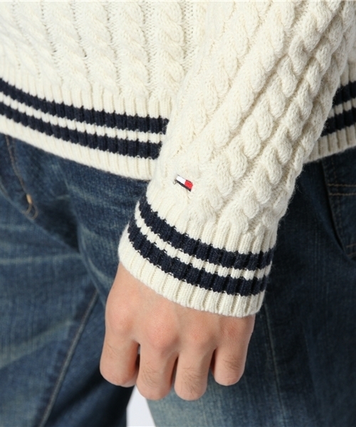 TOMMY HILFIGER（トミーヒルフィガー）の「CHASE CRICKET V-NECK SWEATER（ニット/セーター・メンズ・ホワイト/ネイビー・SMALL/MEDIUM/LARGE/X-LARGE）」の7枚目の写真