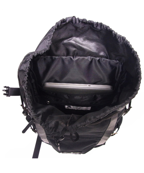 MAKAVELIC(マキャベリック)の「【MAKAVELIC】ダブルラインフラップバックパック/CHASE DOUBLE LINE BACKPACK/3106-10107(バックパック/リュック・メンズ・ブラック/ネイビー/レッド・FREE)」の11枚目の写真