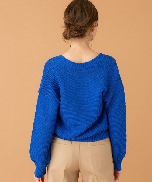 UNITED TOKYO（ユナイテッドトウキョウ）の「バルキーショートカーディガン（カーディガン/ボレロ・レディース・ホワイト/ブラック/ブルー・1）」の12枚目の写真