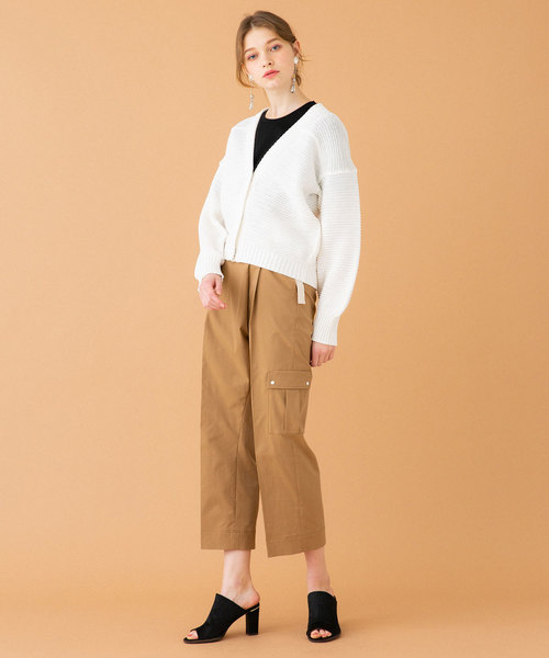 UNITED TOKYO（ユナイテッドトウキョウ）の「バルキーショートカーディガン（カーディガン/ボレロ・レディース・ホワイト/ブラック/ブルー・1）」の18枚目の写真