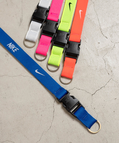 NIKE(ナイキ)の「WEGO/NIKE ランヤード(ネックレス・メンズ・ネイビー/ホワイト/ブラック/その他1/その他2/ブルー/レッド/ピンク/イエロー/ワイン・FREE)」の5枚目の写真