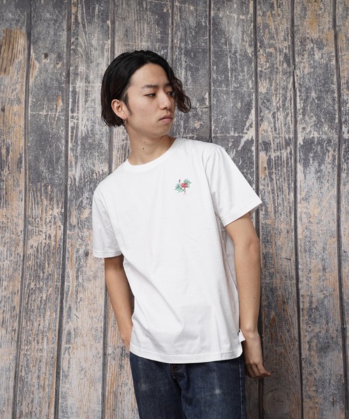 おしゃれスタ(オシャレスタ)の「フラミンゴ刺繍クルーネックTシャツ(KU)(Tシャツ/カットソー・メンズ・ホワイト/ブラック・M/L)」の1枚目の写真