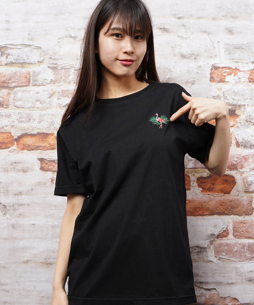 おしゃれスタ(オシャレスタ)の「フラミンゴ刺繍クルーネックTシャツ(KU)(Tシャツ/カットソー・メンズ・ホワイト/ブラック・M/L)」の2枚目の写真
