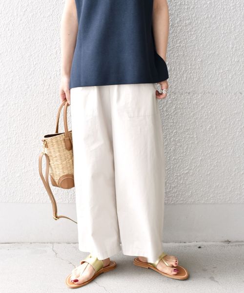 liflattie ships(リフラティ シップス)の「liflattie ships:イージークロップドパンツ◇(その他パンツ・レディース・チャコールグレー/ナチュラル/グリーン・SMALL/MEDIUM)」の2枚目の写真