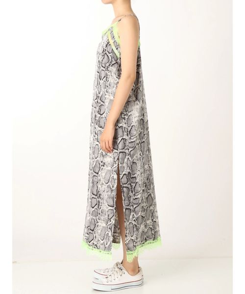 jouetie（ジュエティ）の「カラーランジェリーワンピース（ワンピース・レディース・グレー/ピンク/イエロー/ブラウン・MEDIUM）」の11枚目の写真