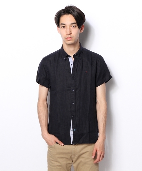 TOMMY HILFIGER（トミーヒルフィガー）の「SOLID LINEN SHIRT S/S（シャツ/ブラウス・メンズ・ホワイト/ブルー/ネイビー/レッド・X-LARGE/SMALL/MEDIUM/LARGE）」の3枚目の写真