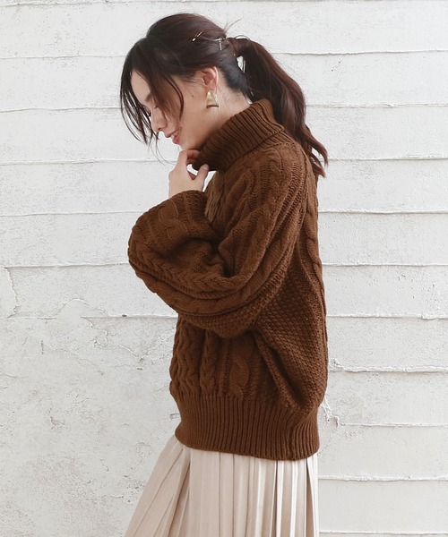 Girly Doll(ガーリードール)の「ケーブルタートルニット(ニット/セーター・レディース・ブラック/ブラック系その他/アイボリー/ホワイト系その他/ブラウン/ブラウン系その他・FREE)」の5枚目の写真