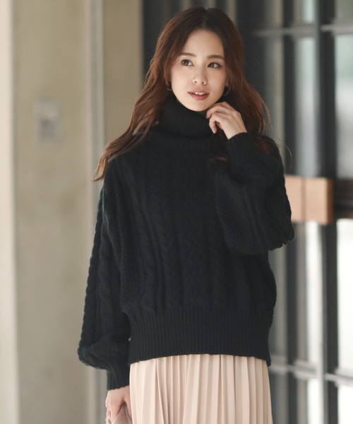 Girly Doll(ガーリードール)の「ケーブルタートルニット(ニット/セーター・レディース・ブラック/ブラック系その他/アイボリー/ホワイト系その他/ブラウン/ブラウン系その他・FREE)」の1枚目の写真