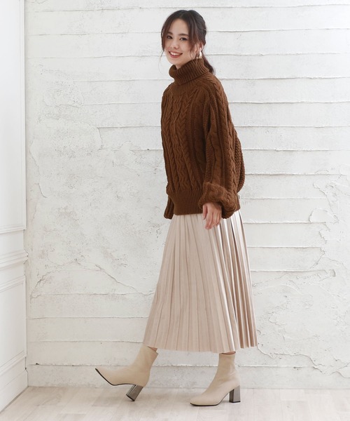 Girly Doll(ガーリードール)の「ケーブルタートルニット(ニット/セーター・レディース・ブラック/ブラック系その他/アイボリー/ホワイト系その他/ブラウン/ブラウン系その他・FREE)」の7枚目の写真