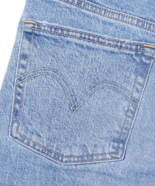 Levi's(リーバイス)の「501(R) SKINNY TANGO TAPS(デニムパンツ・レディース・ライトインディゴブルー・24inch/25inch/26inch/27inch/23inch)」の5枚目の写真