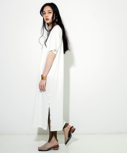 Audition(オーディション)の「D1508 コットンレーヨンOE天竺BOX Tシャツワンピース(ワンピース・レディース・ホワイト/カーキ/ブラック・MEDIUM)」の14枚目の写真