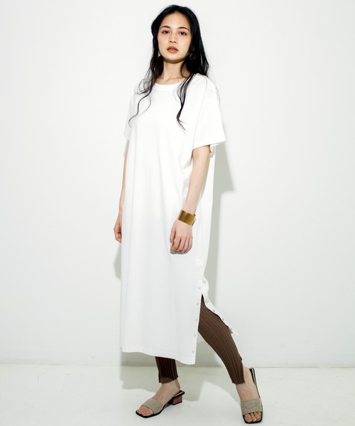 Audition(オーディション)の「D1508 コットンレーヨンOE天竺BOX Tシャツワンピース(ワンピース・レディース・ホワイト/カーキ/ブラック・MEDIUM)」の13枚目の写真