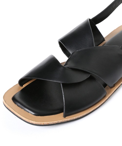 BAYFLOW（ベイフロー）の「クロスサンダル（サンダル・レディース・ブラック/オフホワイト・SMALL/MEDIUM/LARGE）」の3枚目の写真