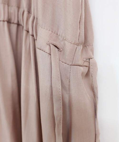 andme（アンドミー）の「サテンスキッパー長袖シャツワンピース（シャツワンピース・レディース・カーキ/モカ/グレー系その他/ブラック・M）」の10枚目の写真