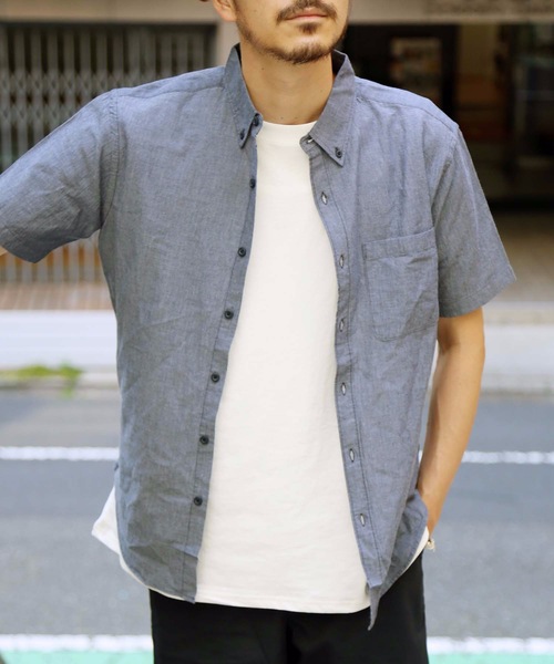 Blue Standard (ブルースタンダード)の「【BLUE STANDARD】強撚コットン半袖シャツ ボタンダウン 麻の様なさらさら・しゃりしゃりな風合い 清涼感素材(シャツ/ブラウス・メンズ・ホワイト/レンガ/ベージュ/ブラック/ネイビー/ブルー・MEDIUM/X-LARGE/LARGE)」の22枚目の写真