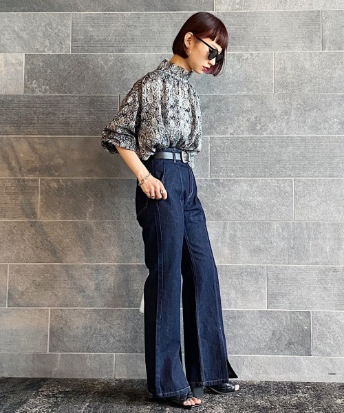 PAGEBOY(ページボーイ)の「モードペイズリーブラウス(シャツ/ブラウス・レディース・ブラック/ブラウン・FREE)」の5枚目の写真