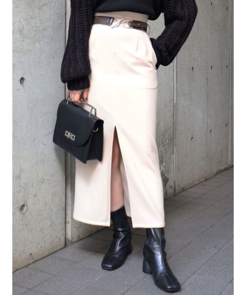 MURUA（ムルーア）の「サークルベルトペンシルスカート（スカート・レディース・ブラック/ブルー/アイボリー・2/1）」の2枚目の写真