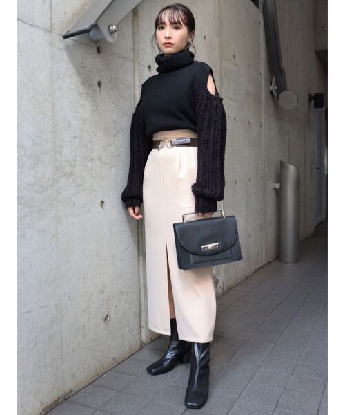 MURUA（ムルーア）の「サークルベルトペンシルスカート（スカート・レディース・ブラック/ブルー/アイボリー・2/1）」の8枚目の写真