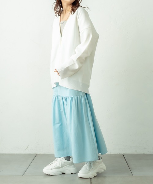 mystic(ミスティック)の「LOW切替キャミワンピース(ワンピース・レディース・オフホワイト/ブラック/ブルー・FREE)」の4枚目の写真