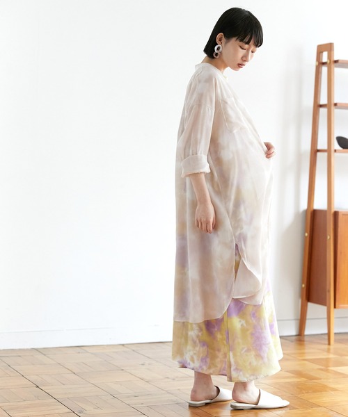 EMMA（EMMA CLOTHES）（エマ）の「【EMMA】水彩アートプリントバックオープンノースリーブワンピース（ワンピース・レディース・パープル/ブラウン/ブルー・FREE）」の6枚目の写真