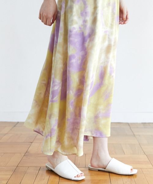 EMMA（EMMA CLOTHES）（エマ）の「【EMMA】水彩アートプリントバックオープンノースリーブワンピース（ワンピース・レディース・パープル/ブラウン/ブルー・FREE）」の4枚目の写真