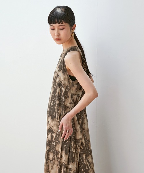 VIVIENNE TAM アートプリント ノースリーブワンピース 総丈100cm VIVIENNE TAM アートプリント ノースリーブワンピース 総丈100cm